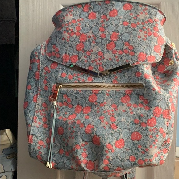 Floral backpack - Picture 3 of 4